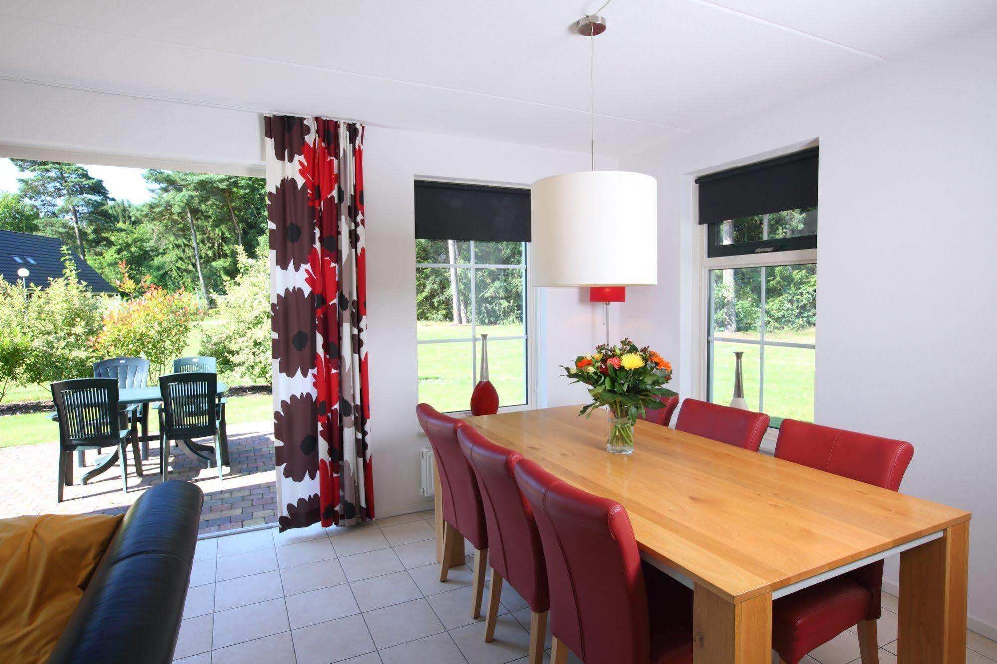 Roompot Landgoed Het Grote Zand Hooghalen Exterior foto